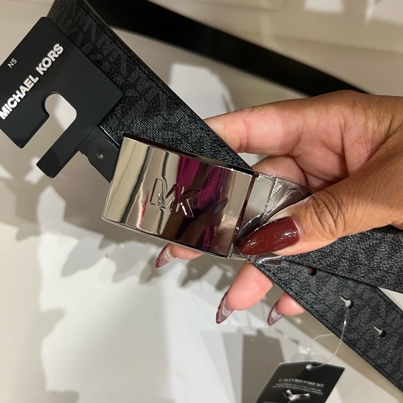 Authentic Michael Kors Black Belt with Metallic Buckle - Picture 1 of 6